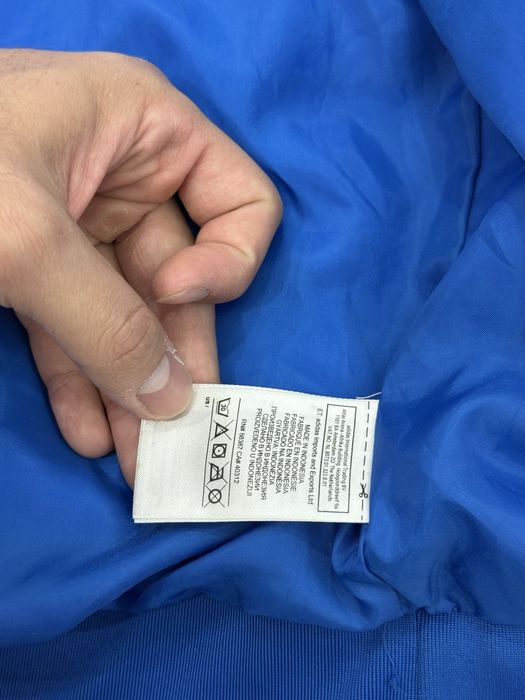 Adidas куртка оригинал