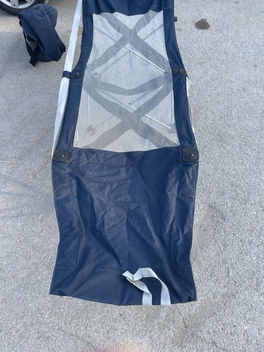 Продавам походно легло