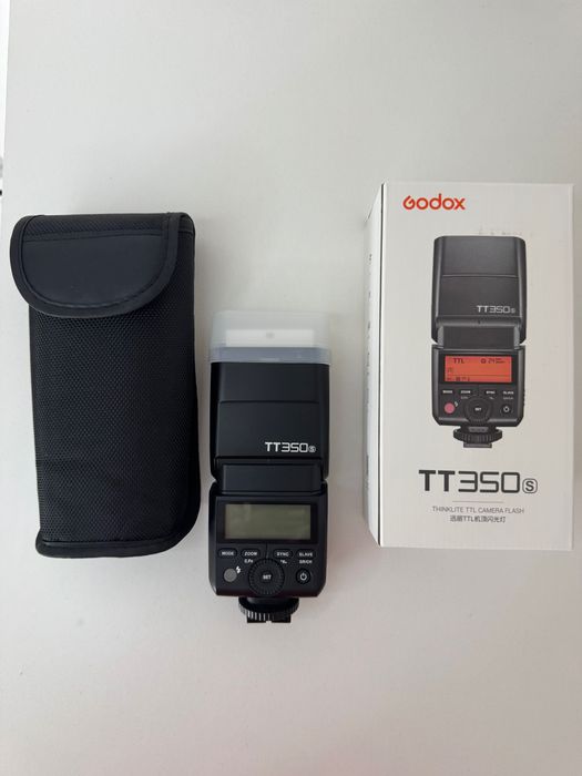 Vând Canon EOS 1300D + bliț Godox TT350S pentru Sony