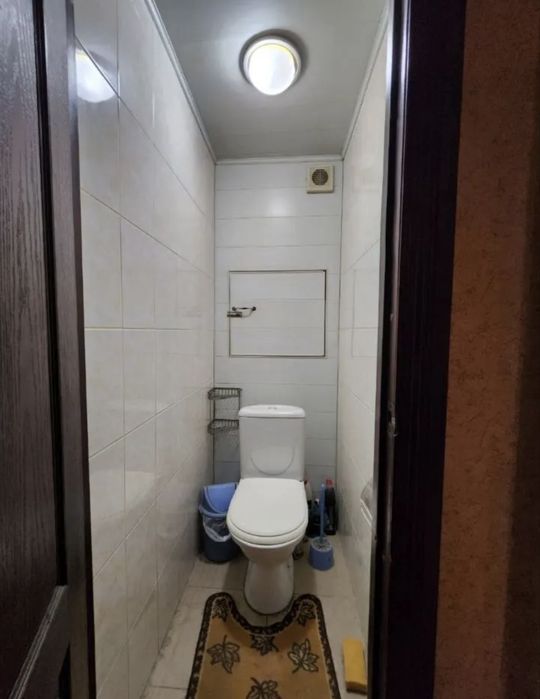 Код 871  Срочно продам 3/4/4 ком квартиру куйлюк массив 4