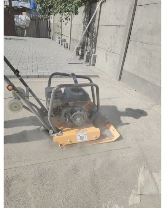 Виброплита на 90 кг