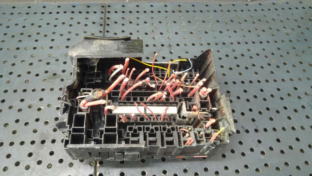 Panou sigurante 2.0 dci renault laguna 3 8200758803b