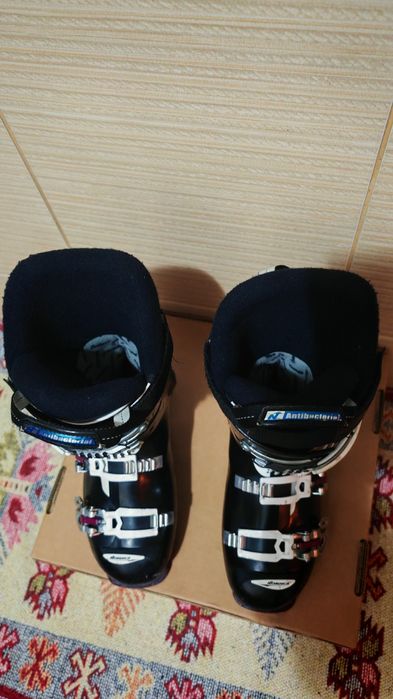 Clapari schi Nordica Sportmachine 75-nr 38-39