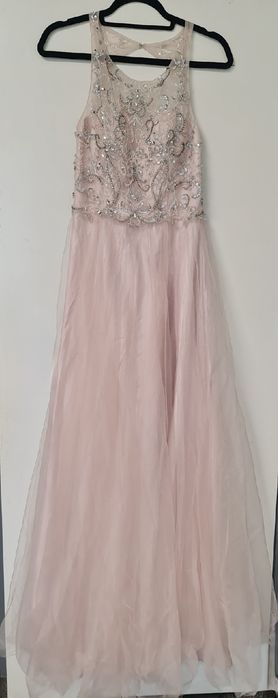 Нова официална рокля UNIQUE с етикет