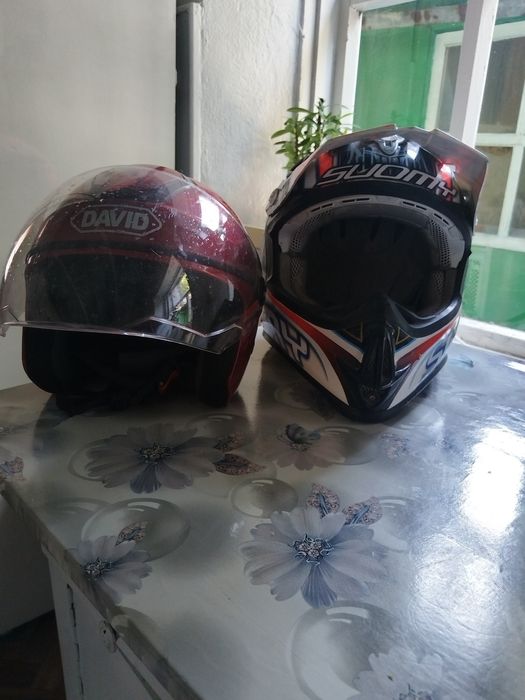 Продам два шлема