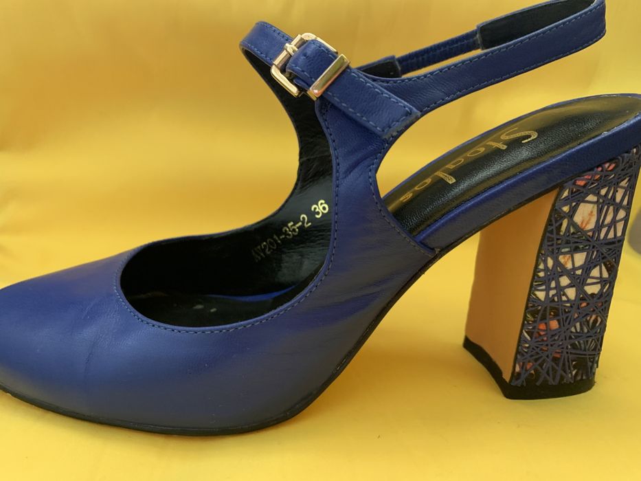 Босоножки синие удобные