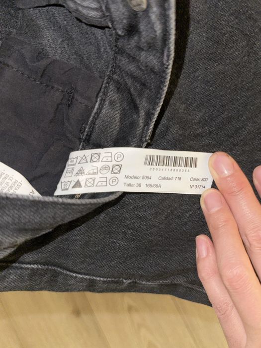 Продам джинсы massimo dutti. Размер 36