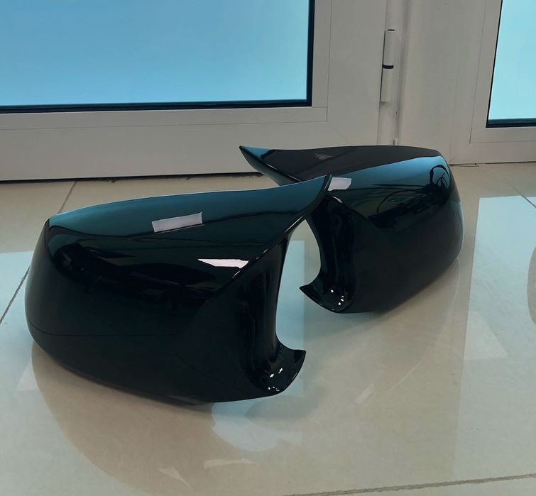 Капаци за огледала BMW F10/F11/F12/F13/F01 – черен гланц – пре фейс