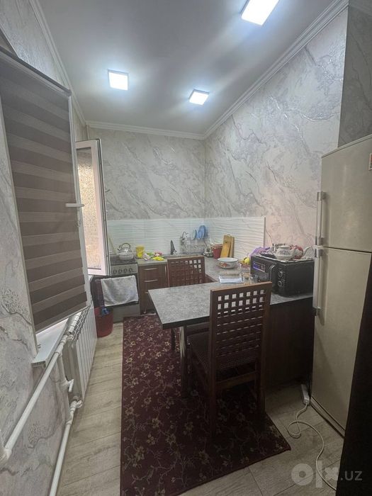 Продаётся 1 комнатная Франция общая площадь 40кв.м2.