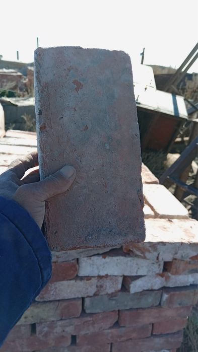 Продам Красный Кирпич