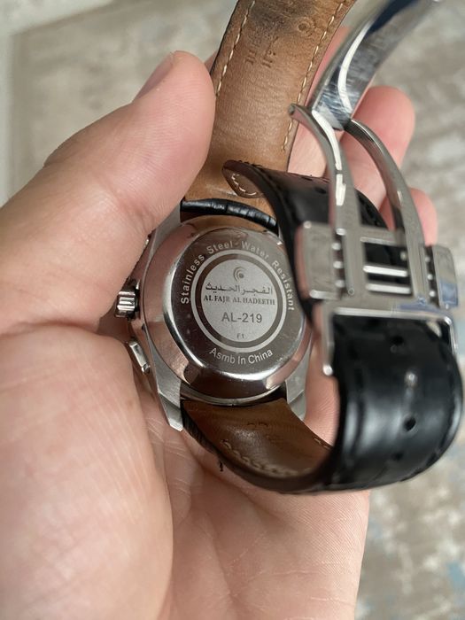Продается часы al fajr