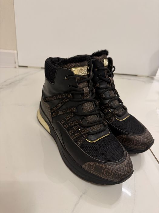 Зимни ботушки Liu Jo