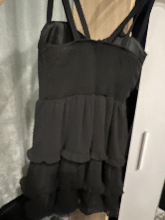 Дамска рокля в черен цвят