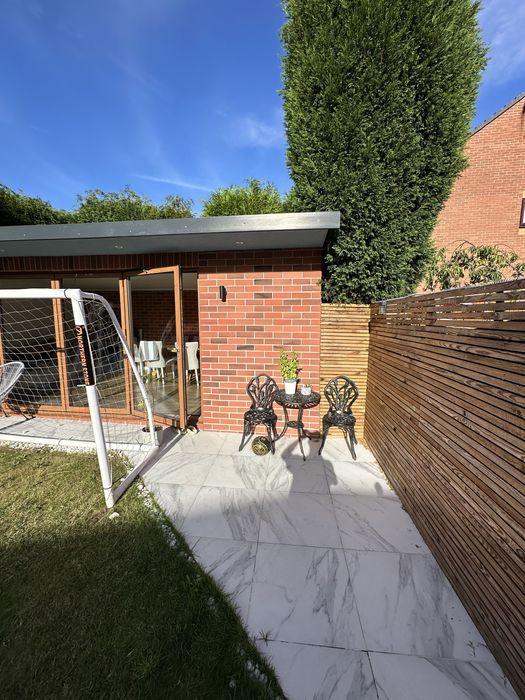 Caramida aparenta flexibila