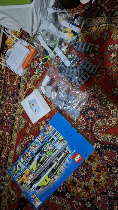 Лего поезд 60337