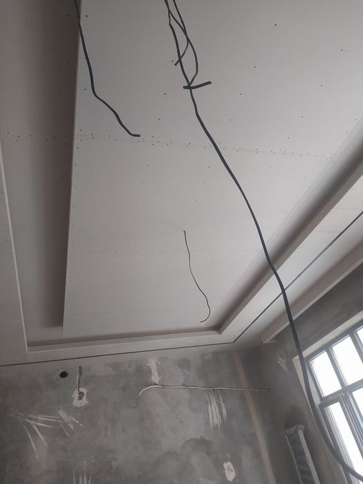 Мелкий робот Шпаклёвка обойный работу делаем  Шпаклёвка обой  ишларн