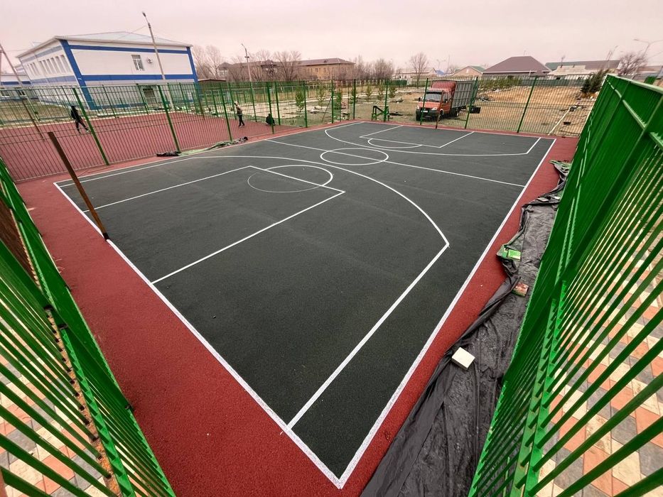 Резиновые покрытие, тартан