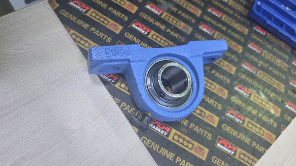 Подшипники и сальники