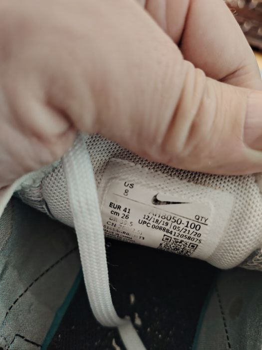 Nike air max 270 оригинални размер 41