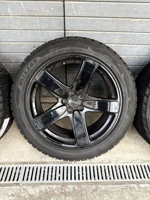 Джанти със зимни гуми 275/45/20 5 x 112 Porsche/BMW/Audi