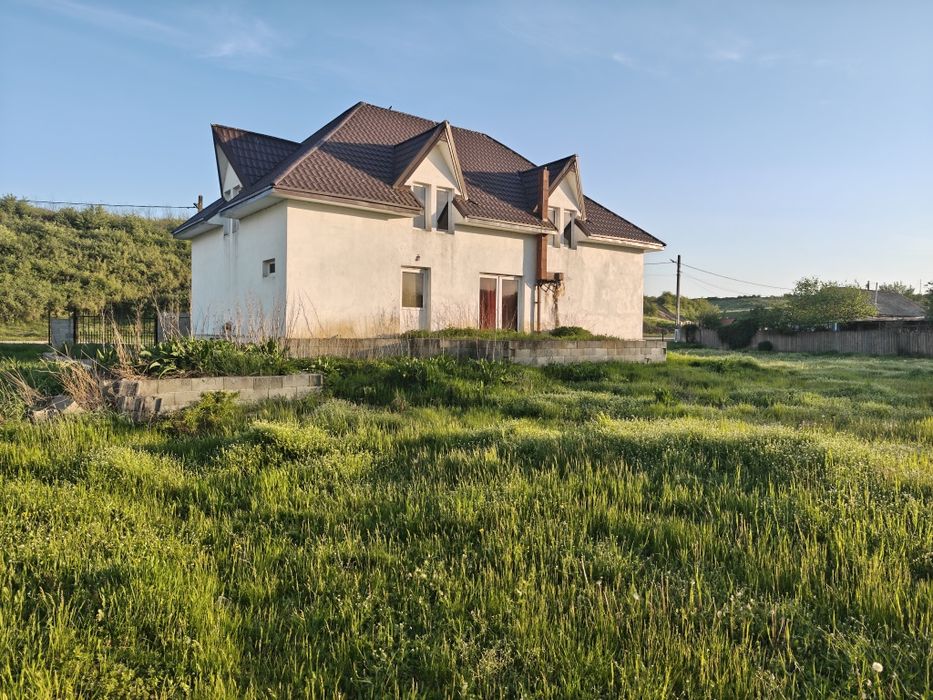 Vând locuință în comuna Breasta Dolj