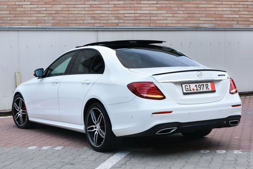 Mercedes-Benz E AMG Line / Panorama / Distronic / Head-up / Km reali ‼️/ MultiBeam