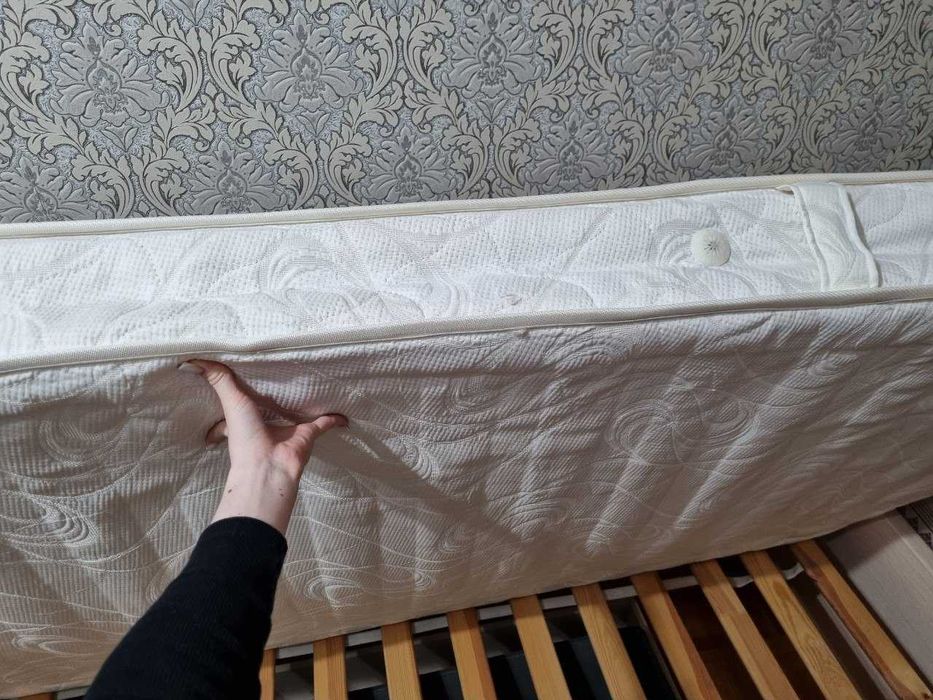 Продаётся Односпальная Кровать 90Х200