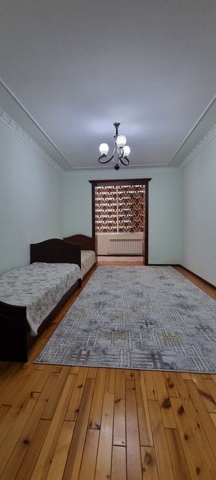 Элитная 3-комнатная квартира (112 м²) с ремонтом и мебелью