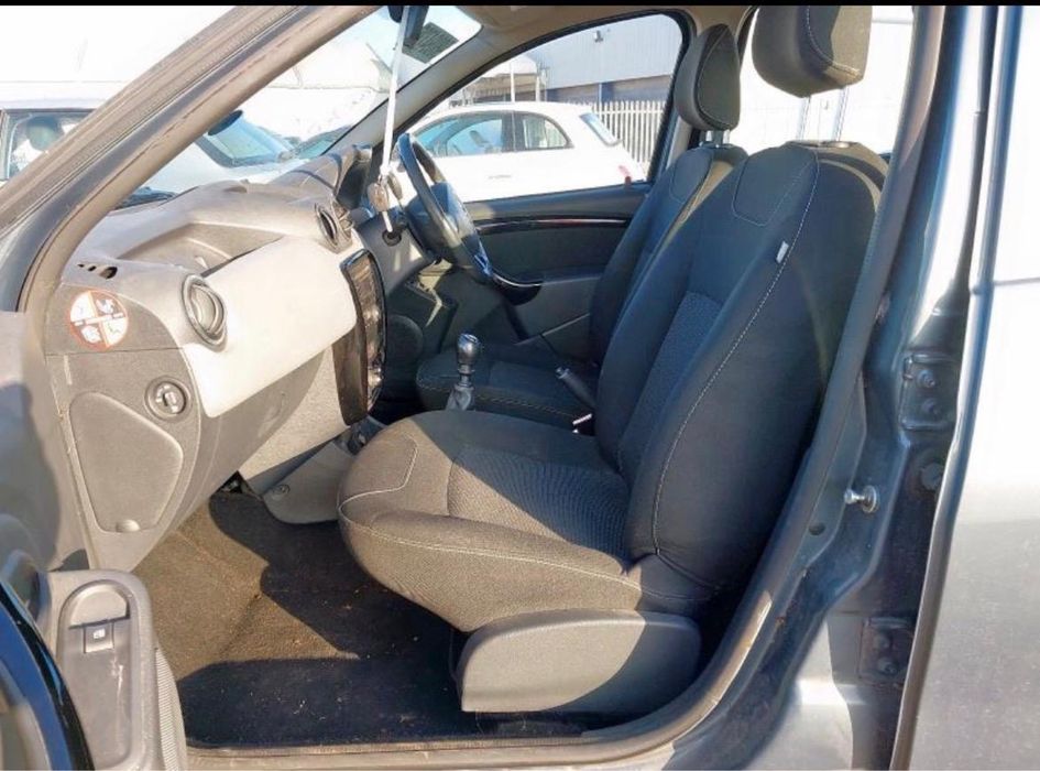 Dacia duster vilan dreapta