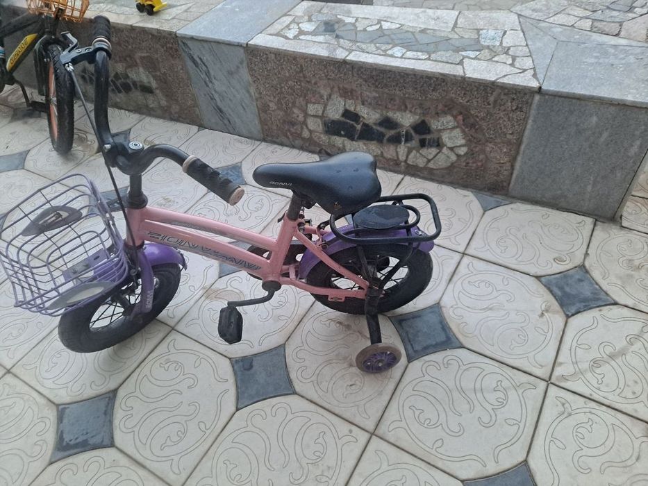 Velosiped yosh bolalar uchun. Sotiladi