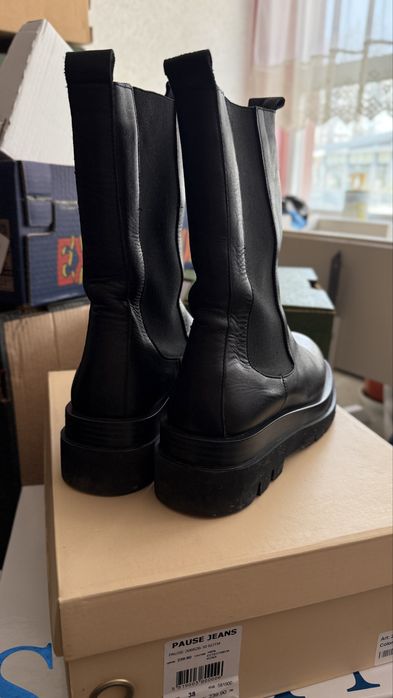 Дамски боти от естествена кожа Pause