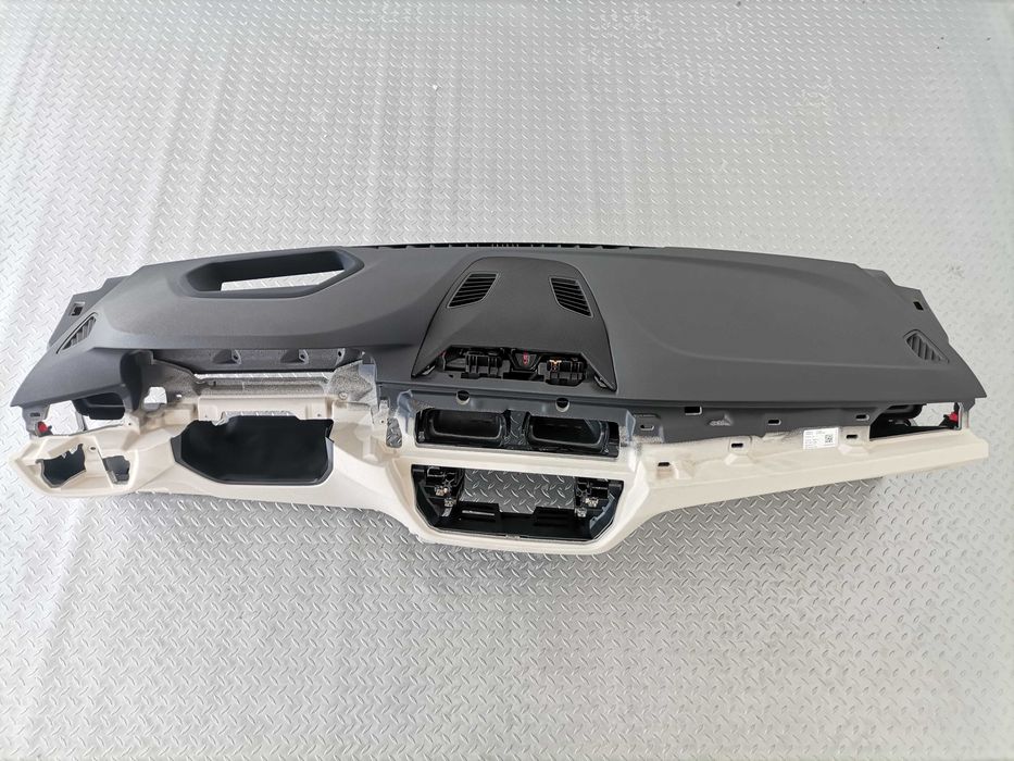 Ново Табло BMW 5 G30 G31 Lci HUD Слонова кост гума