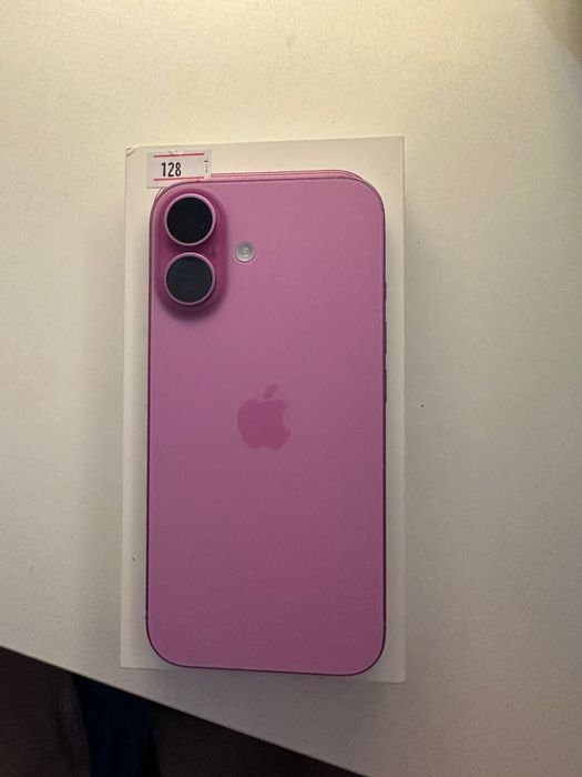 Продам iPhone 16 128 pink
