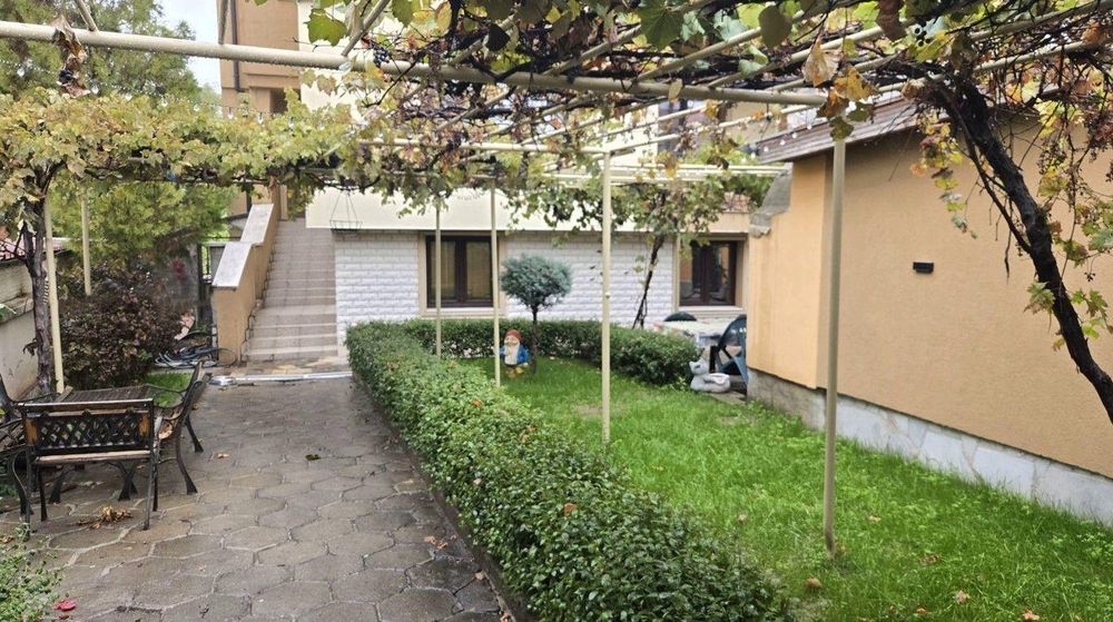 Дава се под наем Етаж от къща в София, Симеоново - 70 кв.м за 509.49 € - Снимка #5