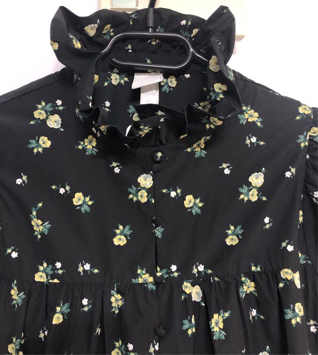 Rochie neagra h&m marime M rochie neagra cu floricele galbene h&m noua