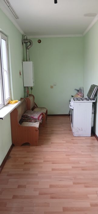 Квартира жалға беріледі уш бөлмелі.