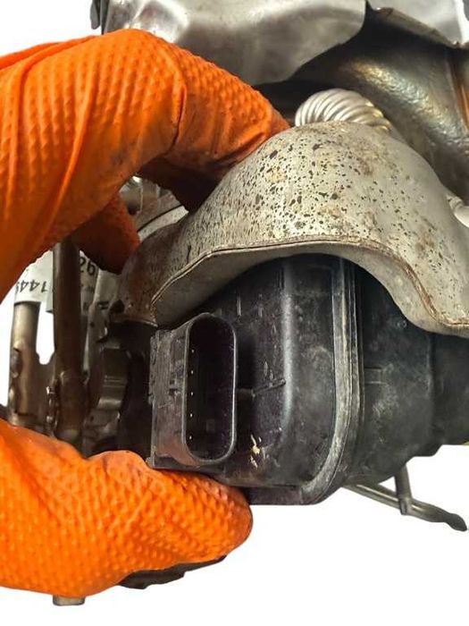 Turbina DACIA DUSTER 1.0 tce 2020 cod turbina 1637115078
