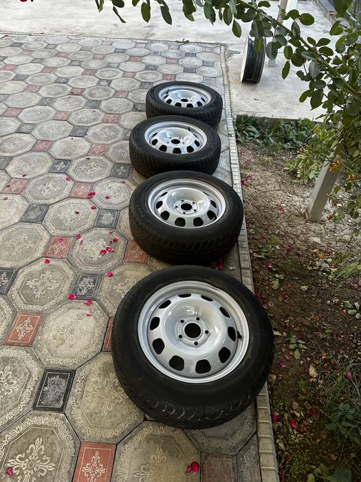 Зимние шины шипованные