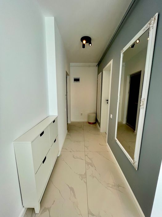 Inchiriez apartament  in Floresti, Teilor