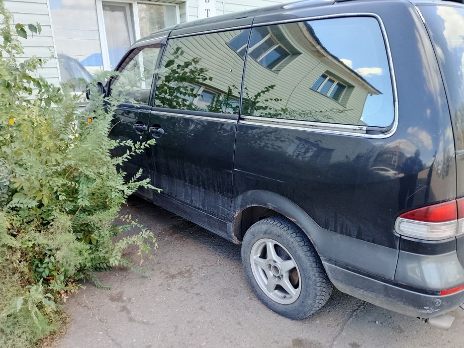 Продам Нисан Ларго