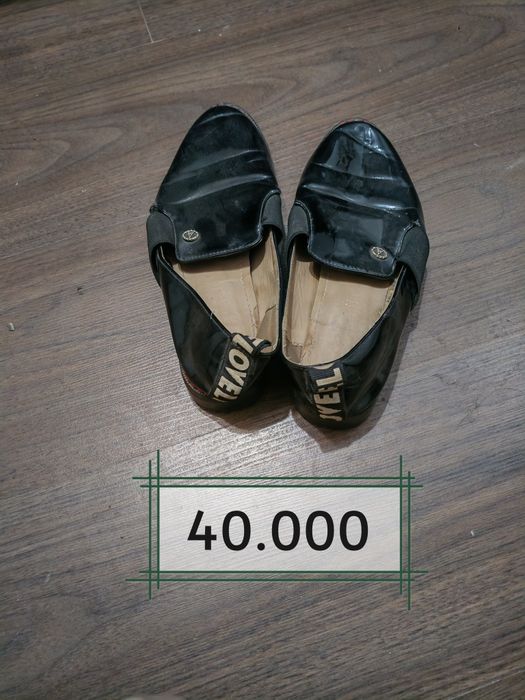 Jenskiy oyoq kiyimla arzon narxlada