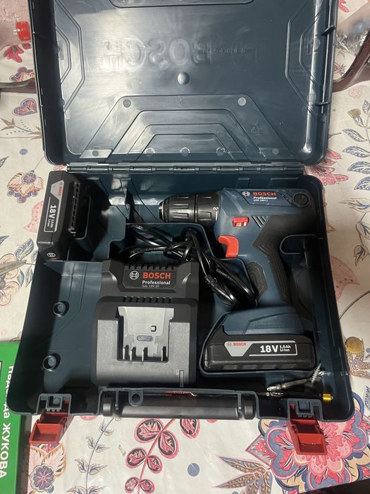 Шуруповерт фирмы Bosch