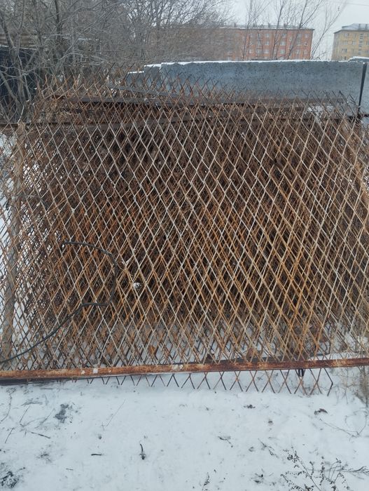 Сетка продаю на забор и.т
