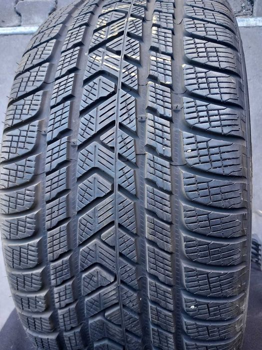 285 40 20 Anvelope iarna Pirelli Scorpion Winter