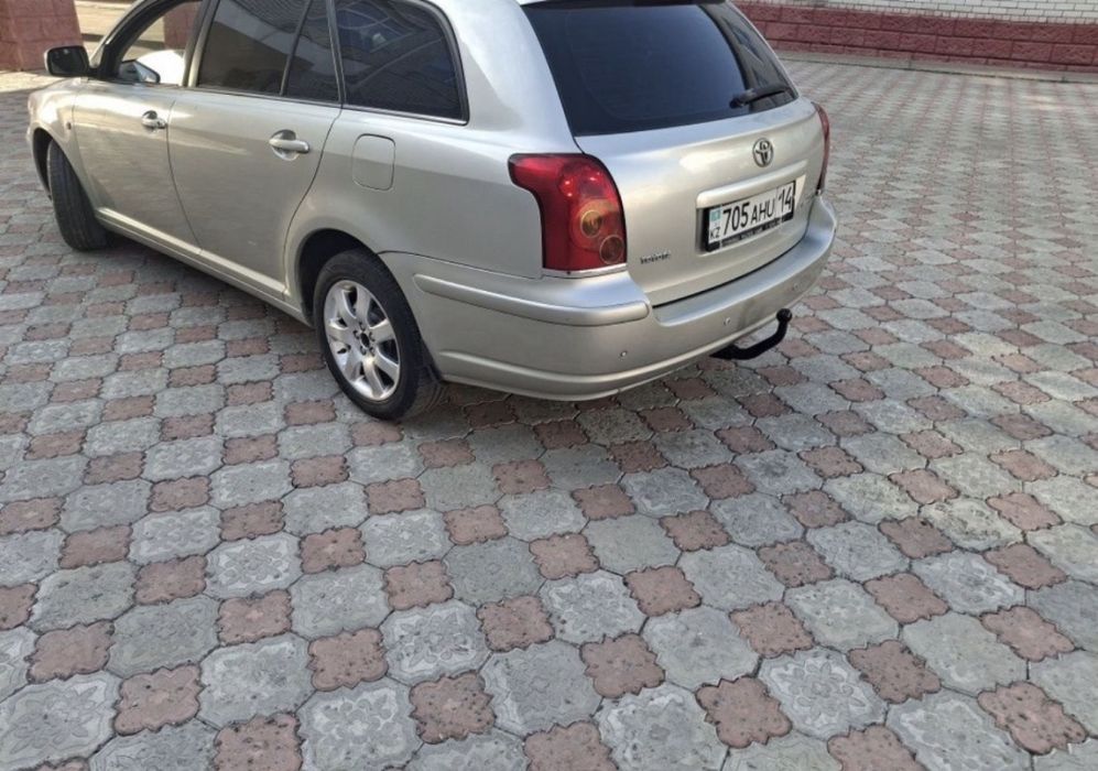 Тойота Авенсис 05г. универсал