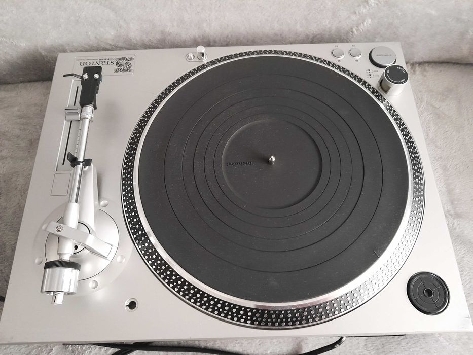 STANTON STR8-60 pick-up profesional pt. DJ și scratching