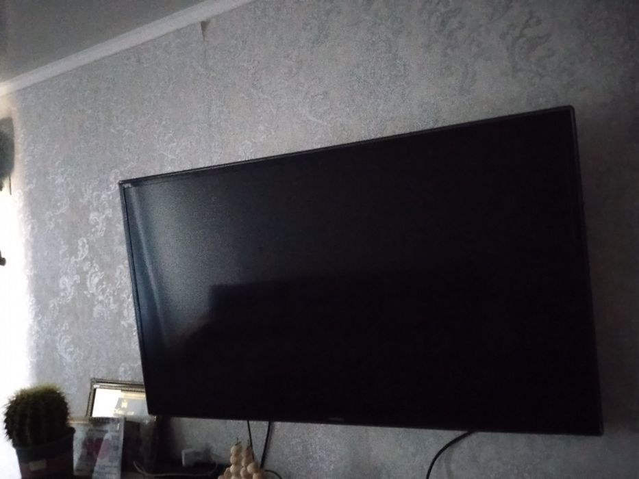 Продам телевизор самсунг
