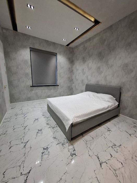 Oq tosh dacha (quyoshga yaqin joyda joylashgan)