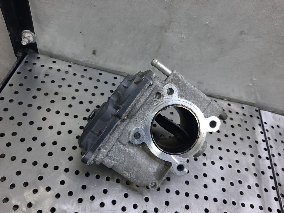 clapeta acceleratie  2.0 d rf7j mazda 6  rf7j136b0d