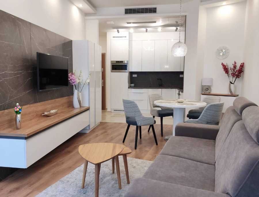 Дава се под наем Двустаен апартамент в Пловдив, Остромила - 60 кв.м за 270.3 € - Снимка #3